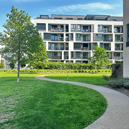 Apartmán Hi Park Apartment, Free Parking *