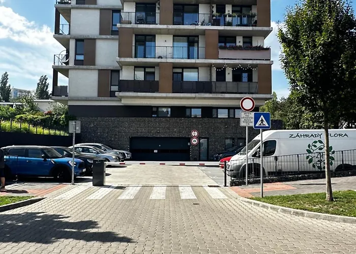 Hi Park Apartment, Free Parking ברטיסלאבה
